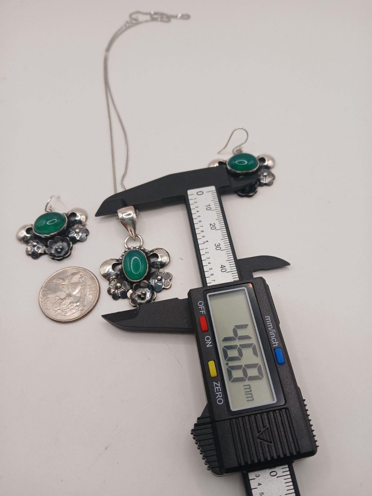 Sterling Silver 950 Green Chalcedony Floral Jewelry Set Necklace & Earrings