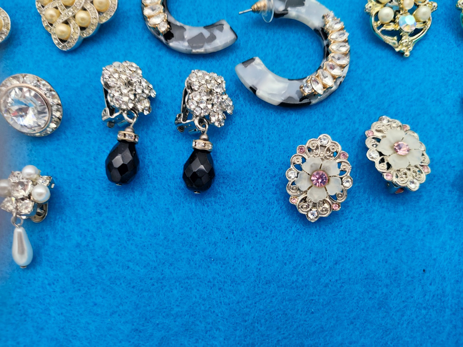 Lot of 14 Pairs Vintage Retro Silver Tone Pearl RHINESTONE EARRINGS Clip Post