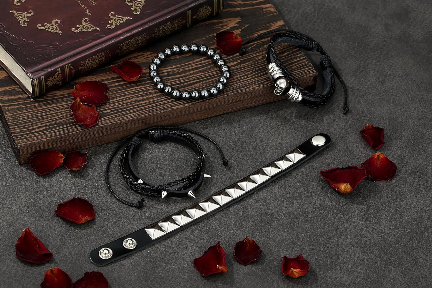 4Pcs 7.2-7.8in Punk Bracelets for Men Women Leather Spike Bracelet Metal Cuff…