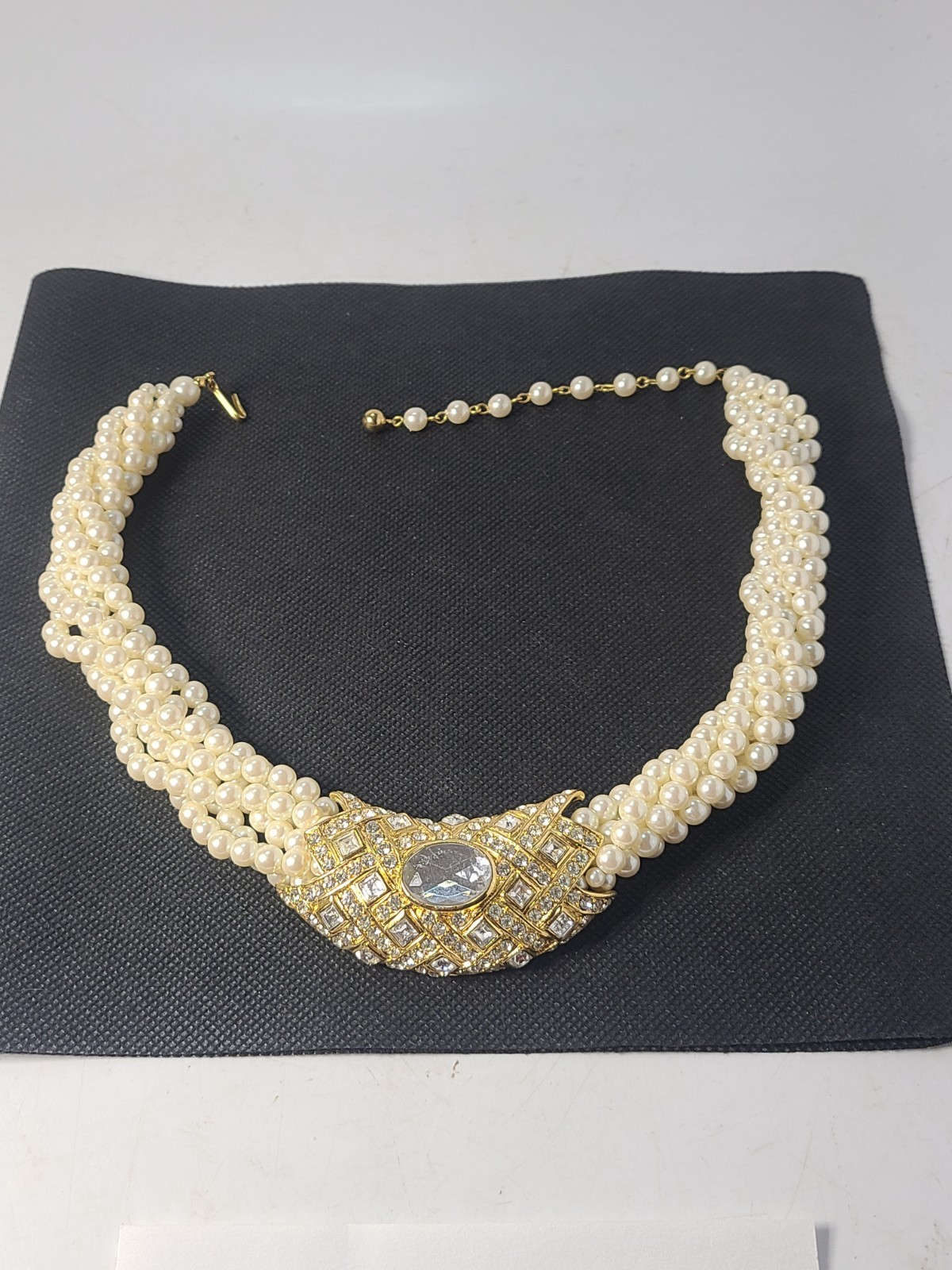 Vintage Signed Trifari 17 Multi Strand Pearl Rhinestone Necklace G2U