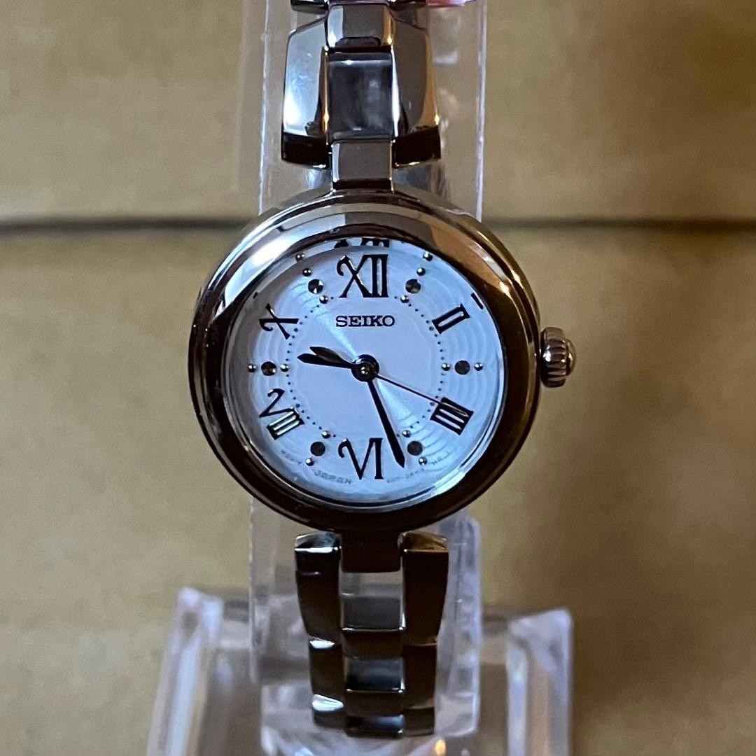 Brand New SEIKO Solar V117 0CT0 Working Item Ladies