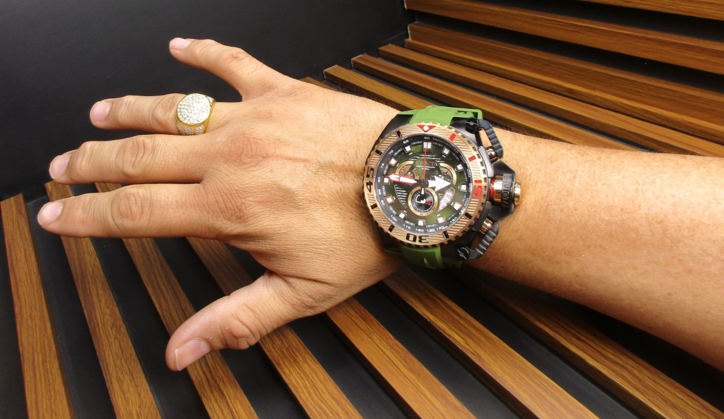 Invicta Sea Hunter full size Men’s Watch 57/69mm Green tone 49629
