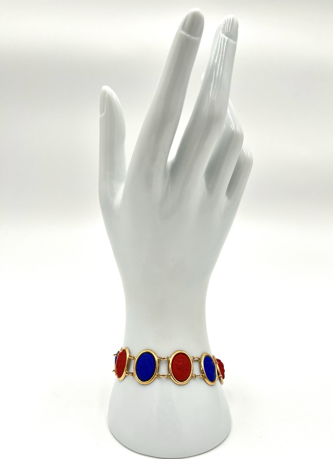 Vintage 14Kt Gold Cameo Coral and Lapis Lazuli Bracelet 19cm Handmade