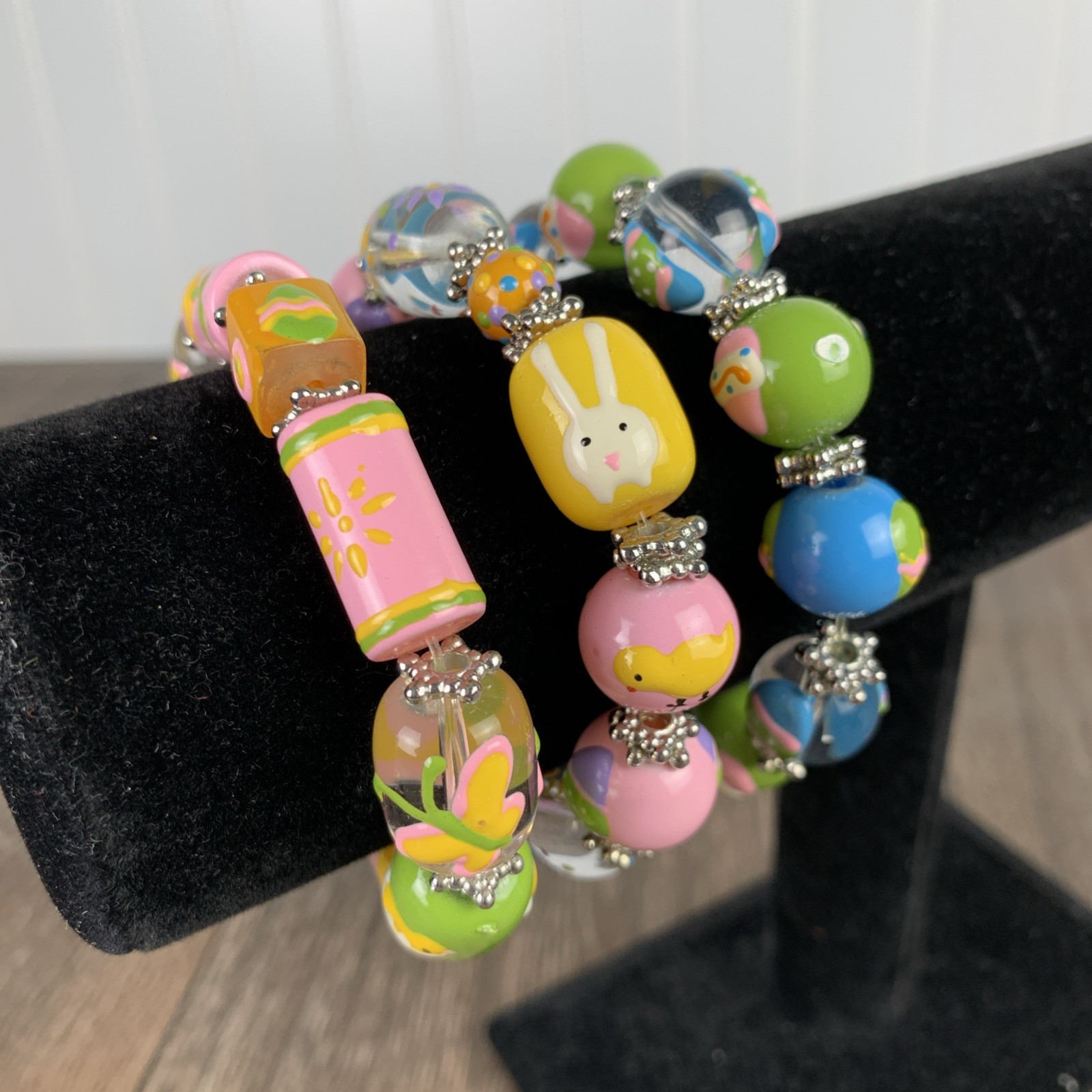 Lot of 2 Easter Holiday Painted Glass Bead Bracelet Pink Yellow Blue Bunny Chick