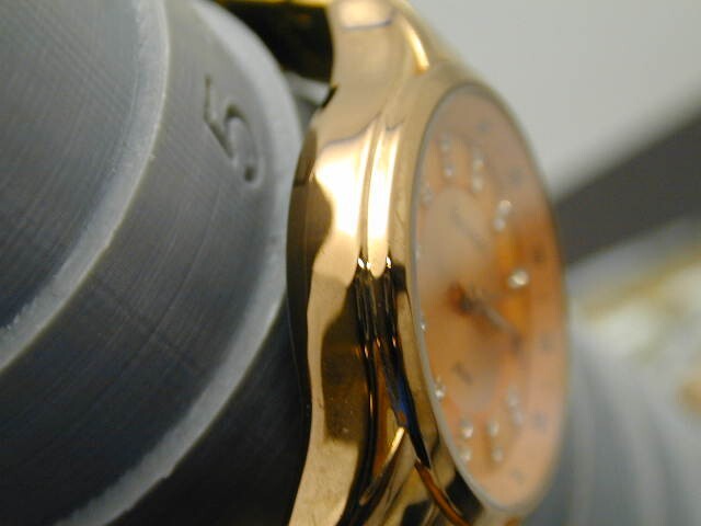 ARMITRON NOW ROSE GOLD TONE RUNS PEFECT IN FINE CONDITION AS PICTURED 39 X 32 MM
