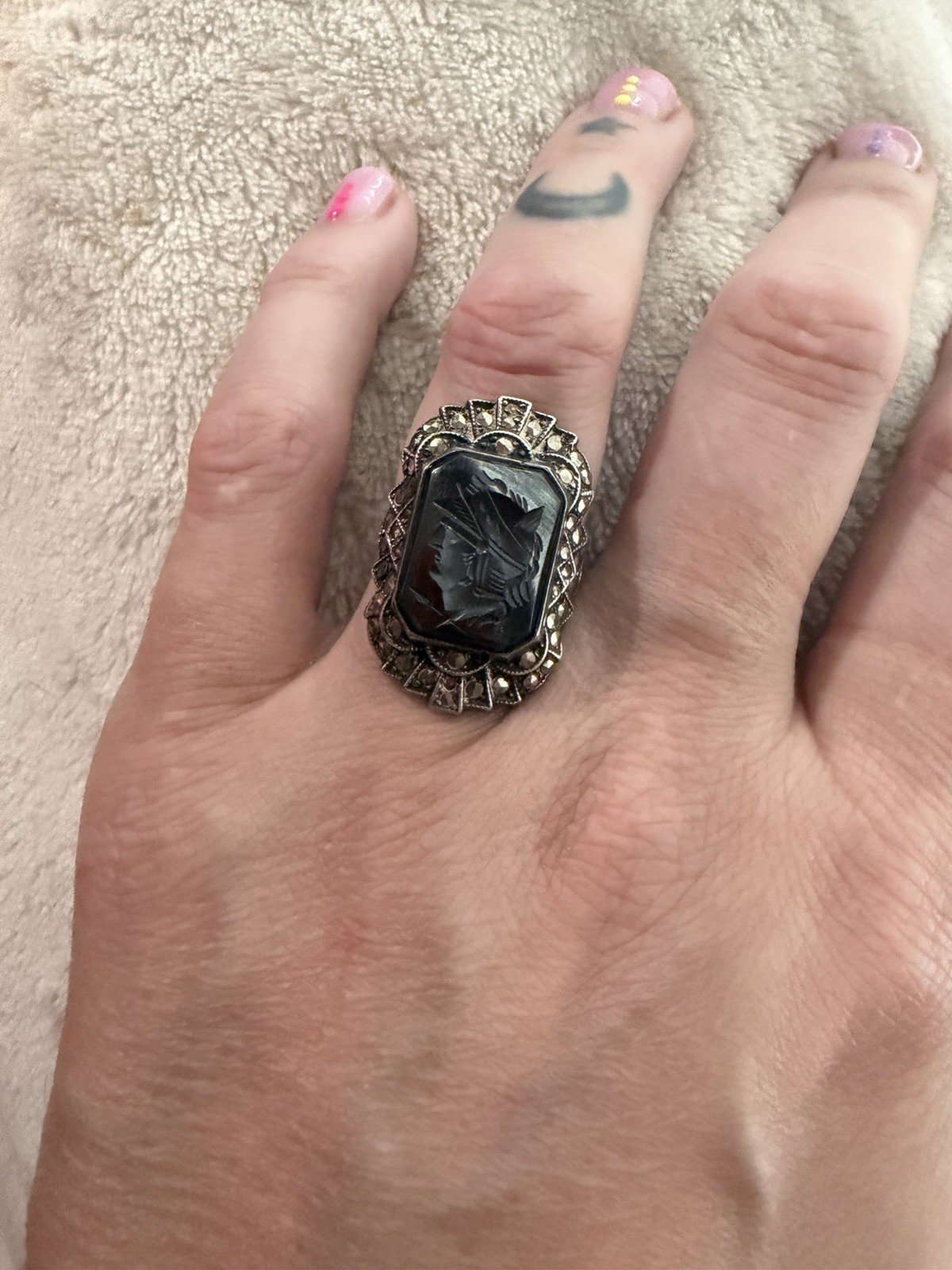 Silver Tone Black Onyx Marcasite Rectangle Cameo Cocktail Ring Bezel Size 7