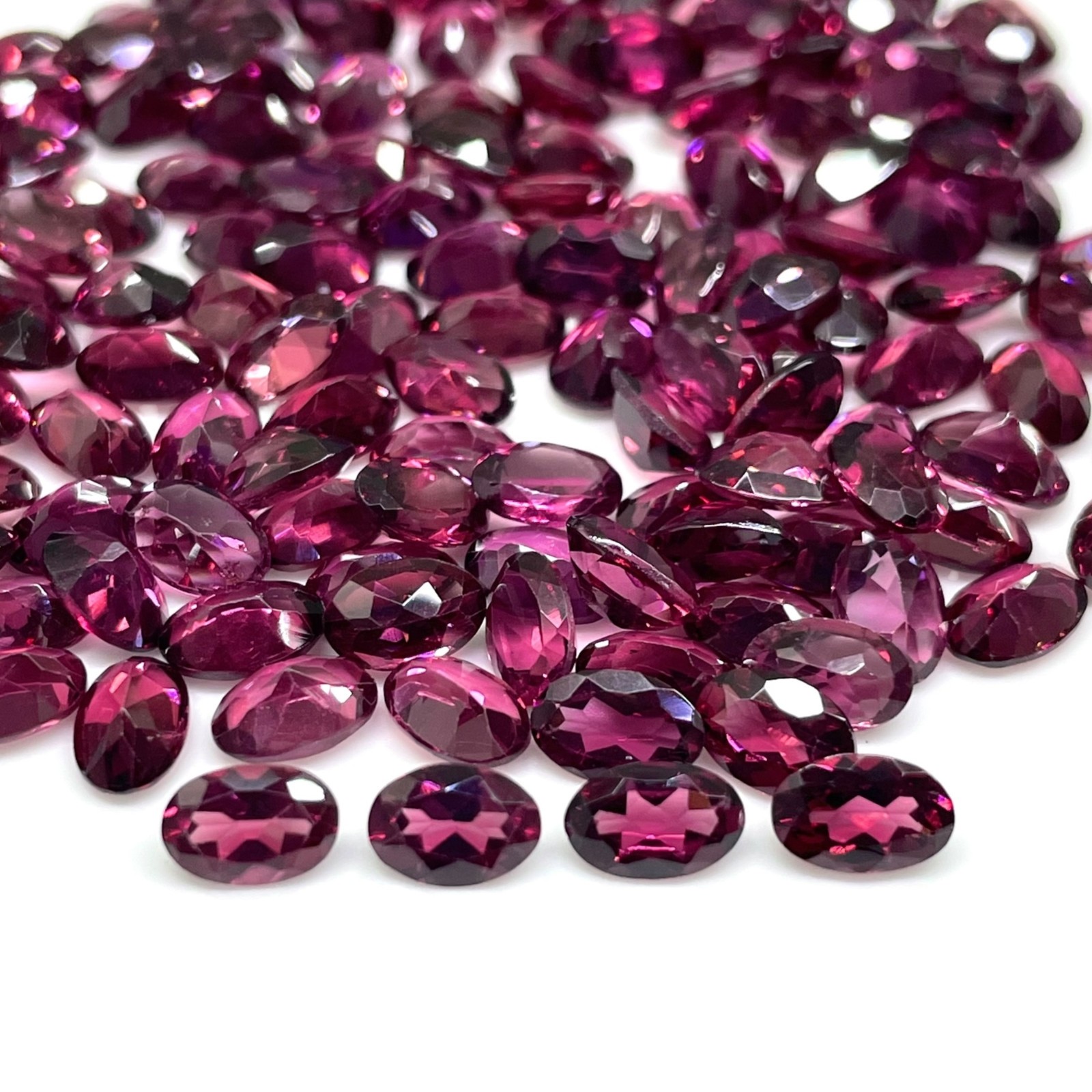 25 Pcs Natural Rhodolite Garnet 6x4mm Oval Cut Loose Untreated Gemstones Lot