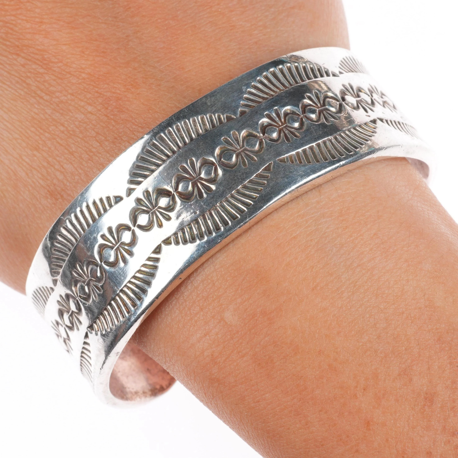 7.1″ Ira Custer Navajo sterling silver deep stamped band cuff bracelet