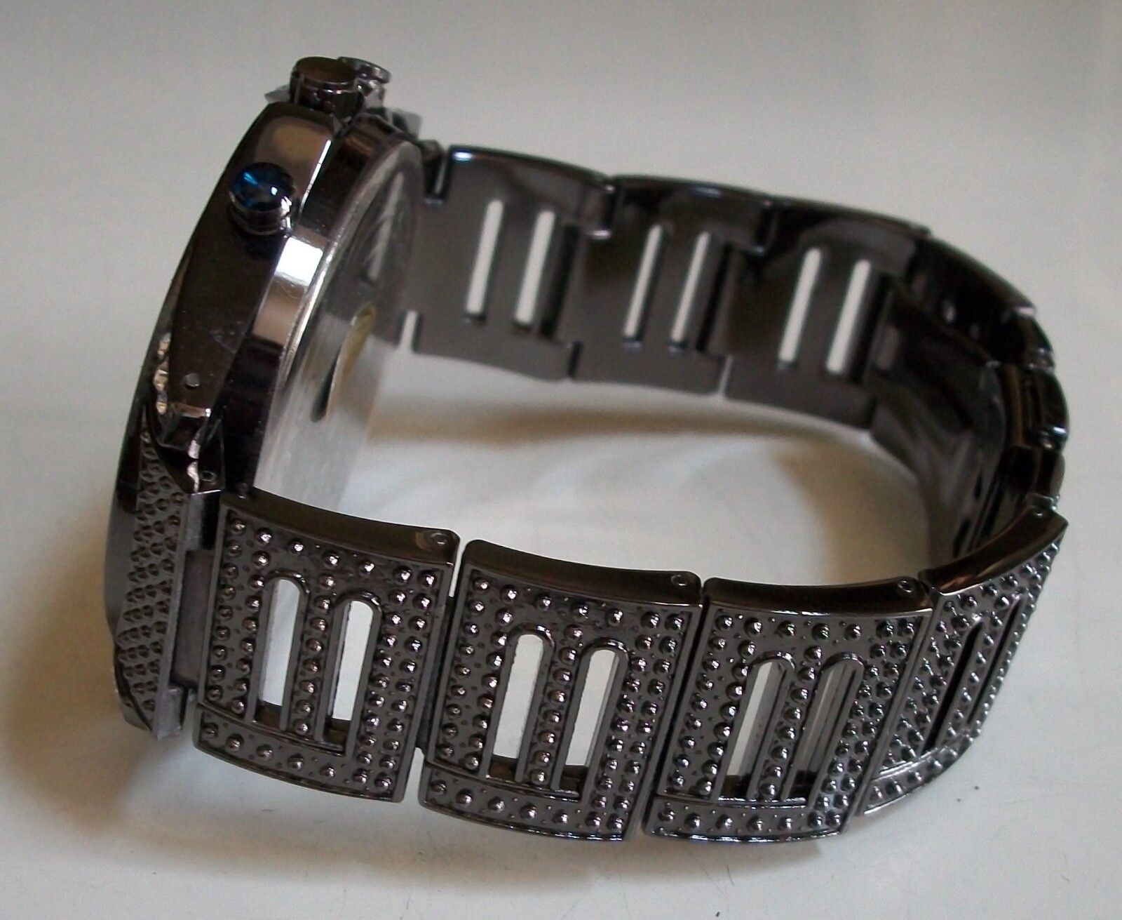 Men’s Bling Hematite Finish World Map Dial Dressy Casual Fashion Wrist watch