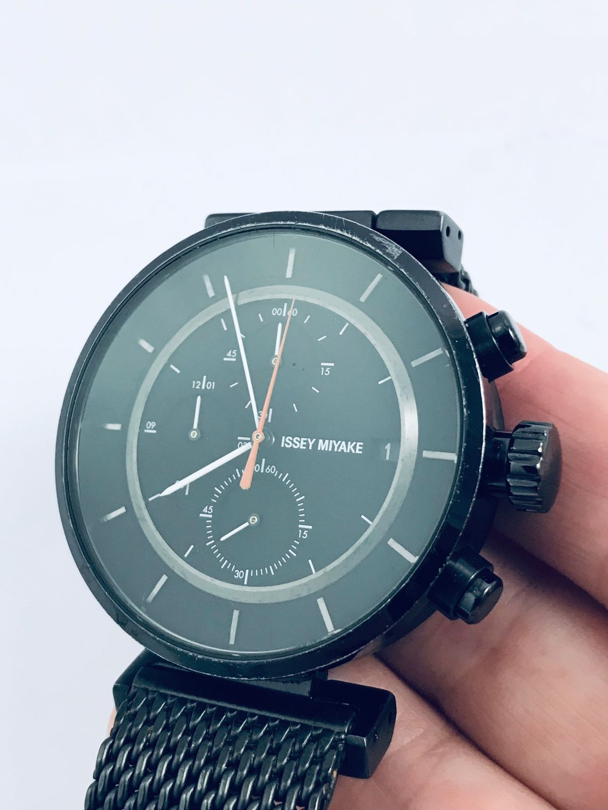 ISSEY MIYAKE VK67-0010 42MM BLACK QUARTZ WATCH ON MESH BAND