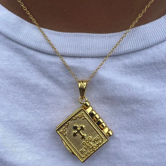 Mini Holy Bible Book Pendant Necklace –Christian Prayer Scripture Religious Gift