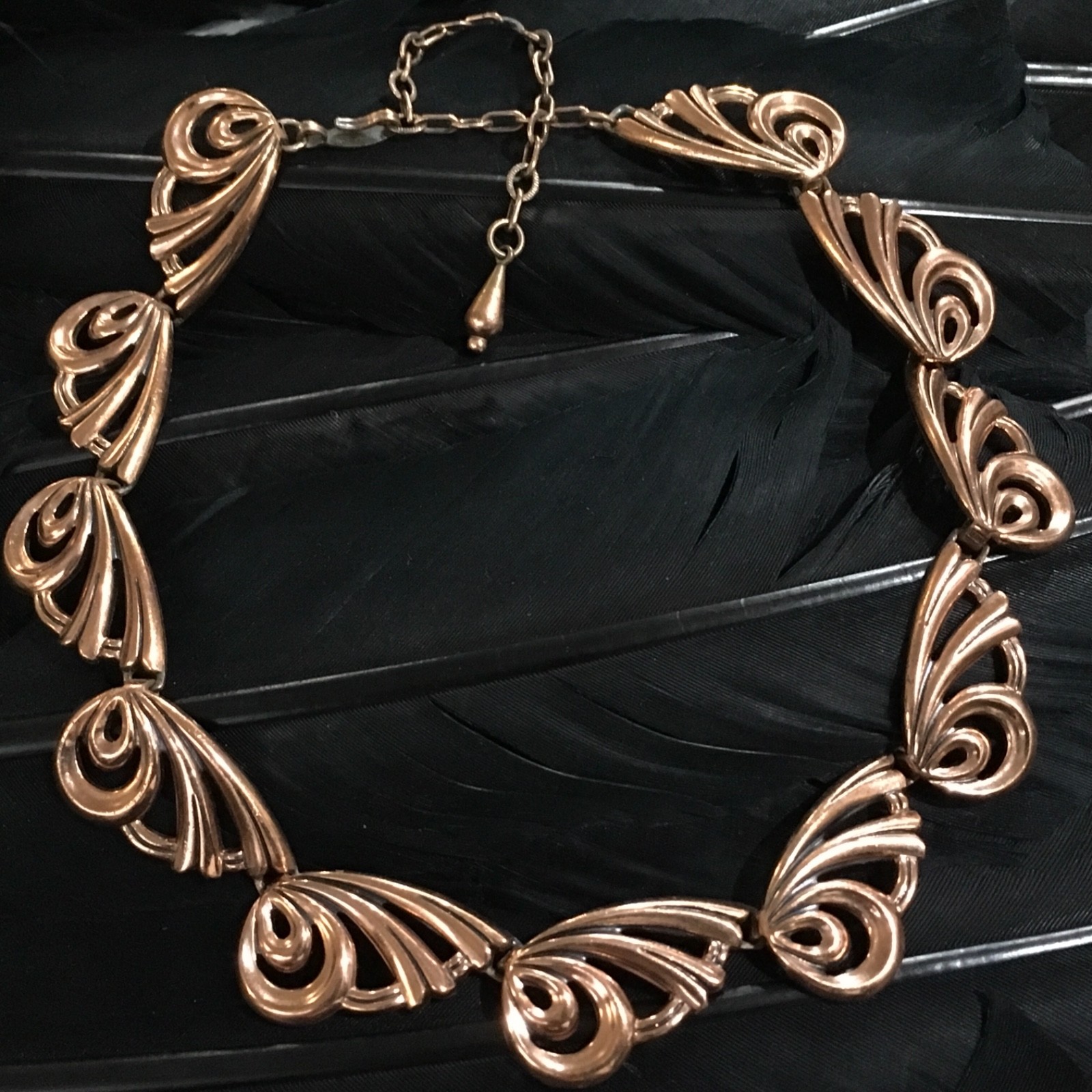 PRETTY VINTAGE ESTATE SOLID COPPER MATISSE WING LINK DESIGN NECKLACE 17” LONG