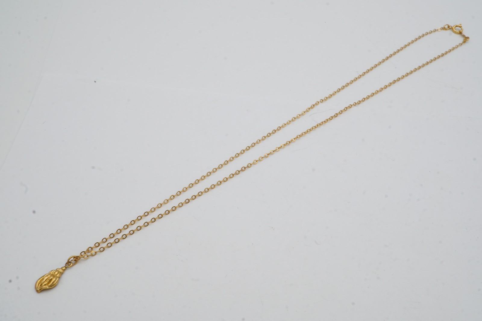 Vintage Carla Gold Filled Sea Shell Necklace 18″