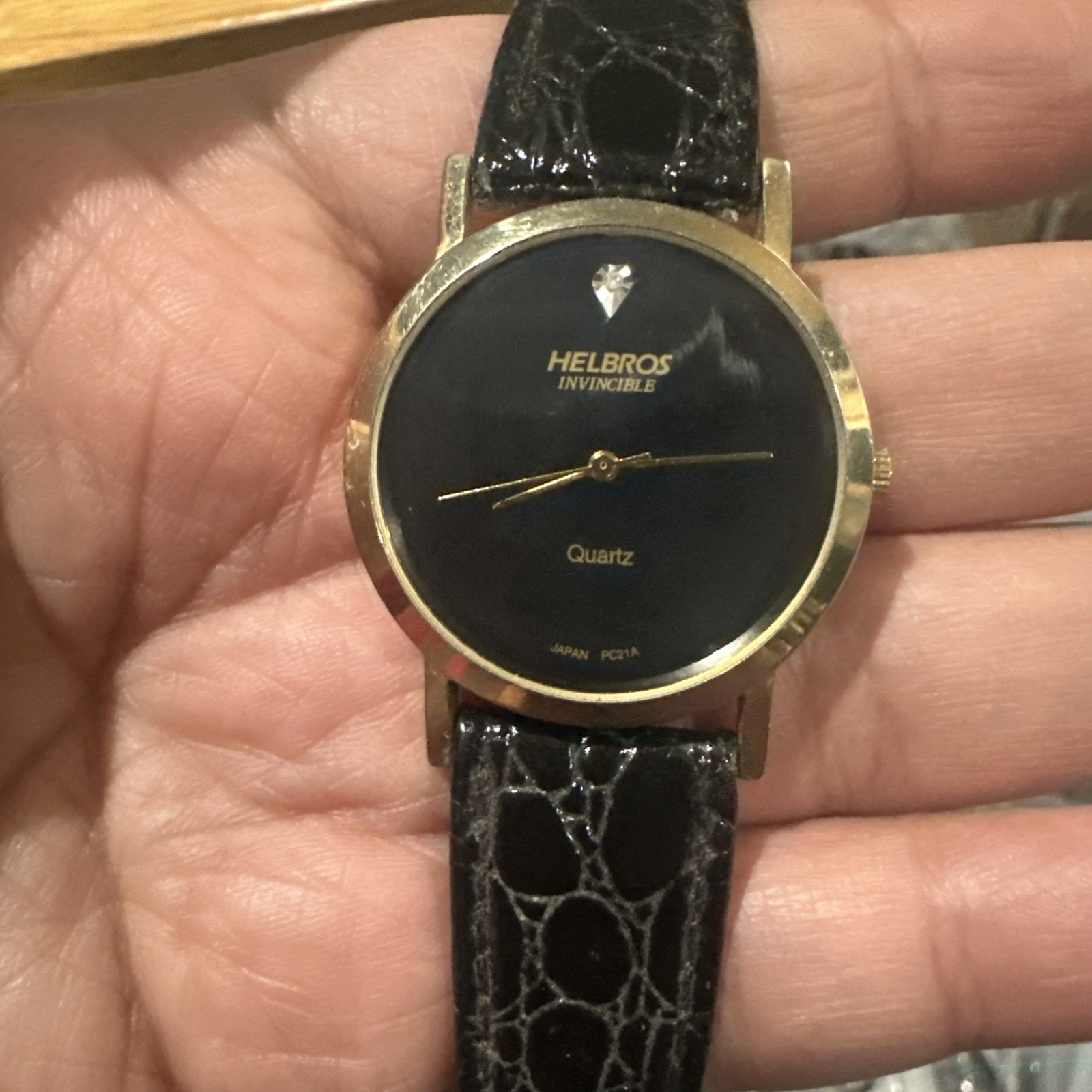 Working Vintage Helbros Invincible Diamond Quartz Mens Black Watch 33mm Fit 7”