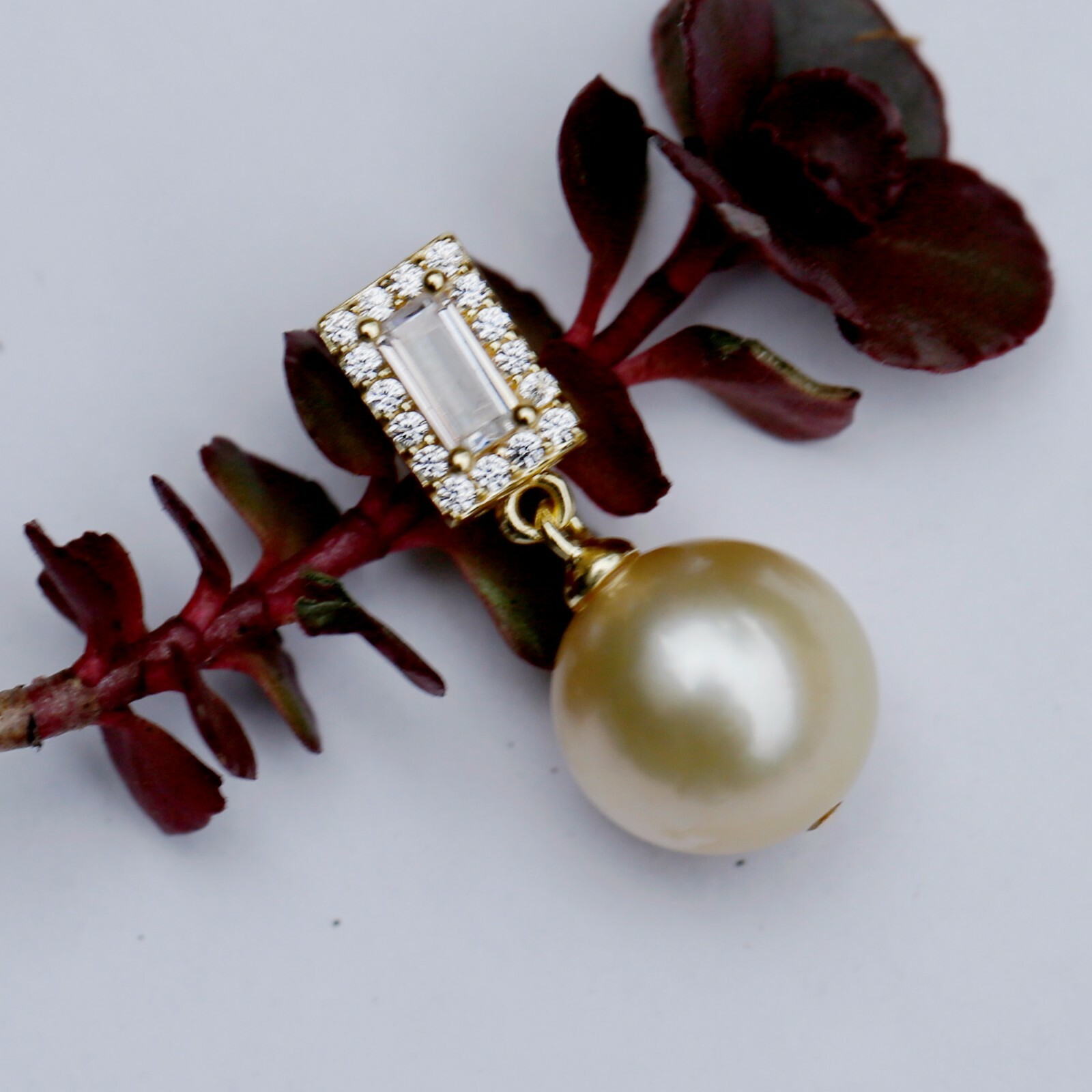 9.5-10mm Australia gold seawater Pearl high luster Silver crystal pendant TH57