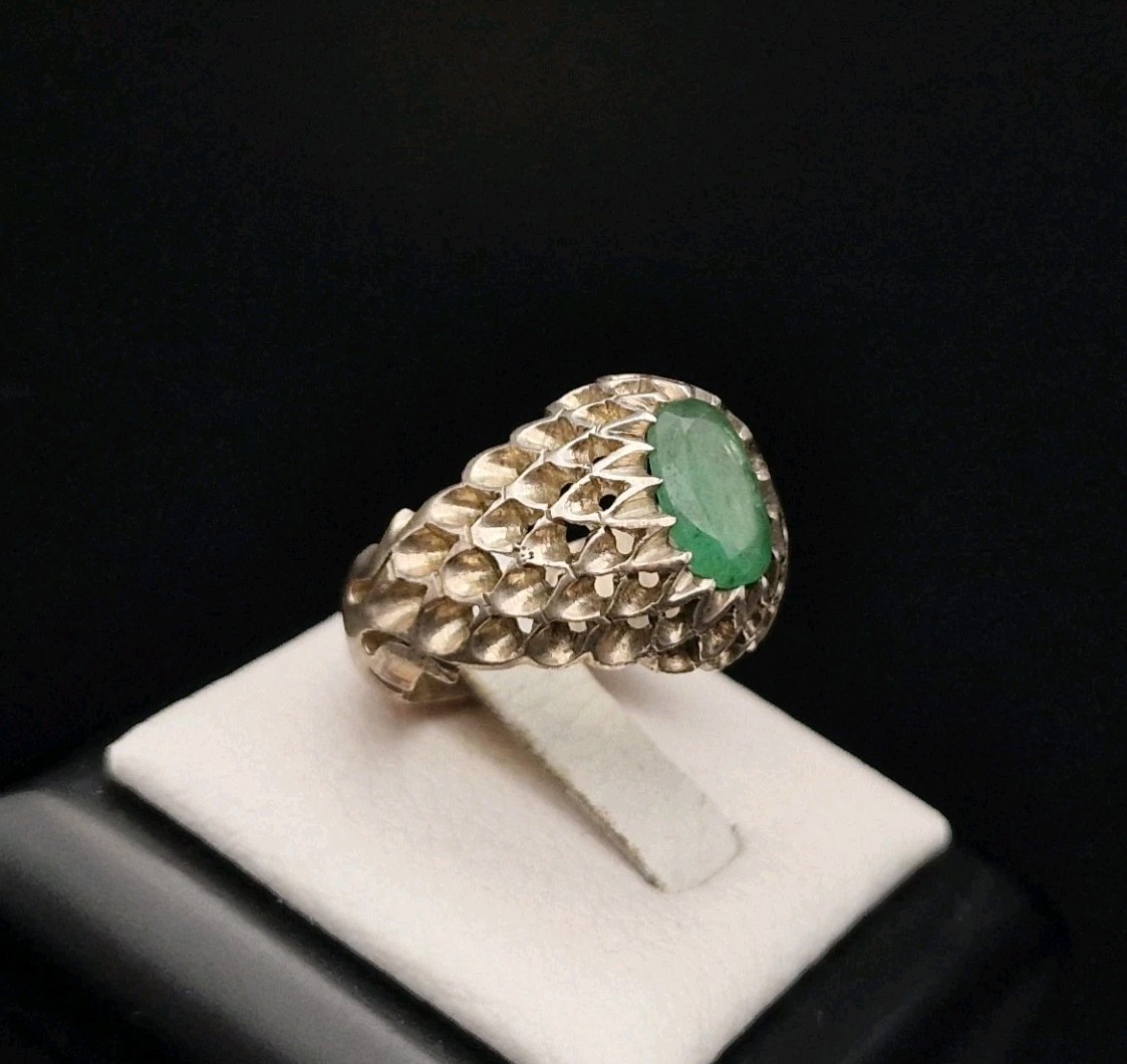 Natural Emerald Emerald Silver Ring for Men Or Women Handcrafted