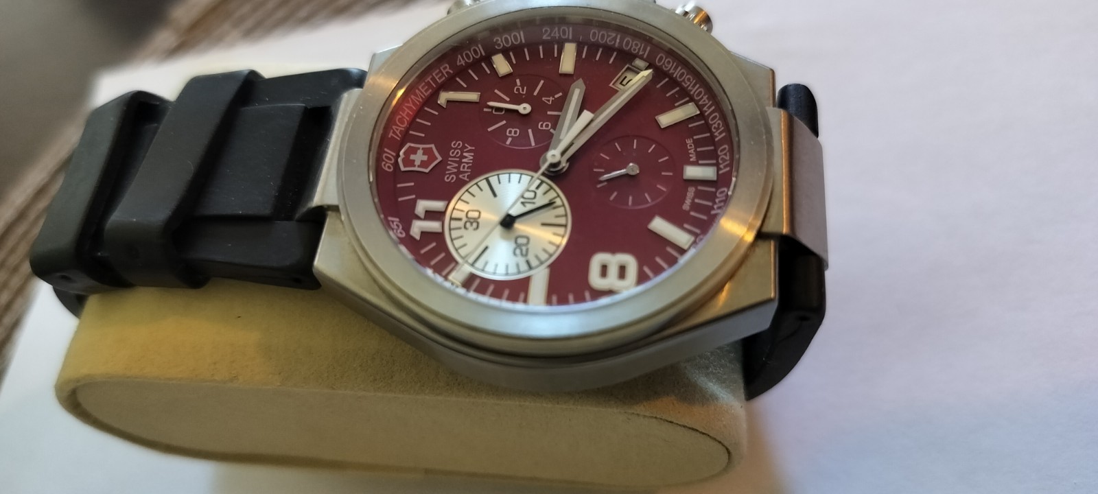 Beautiful Swiss Army Convoy Chronograph 241159. New Battery. 40-41mm X 12.9mm