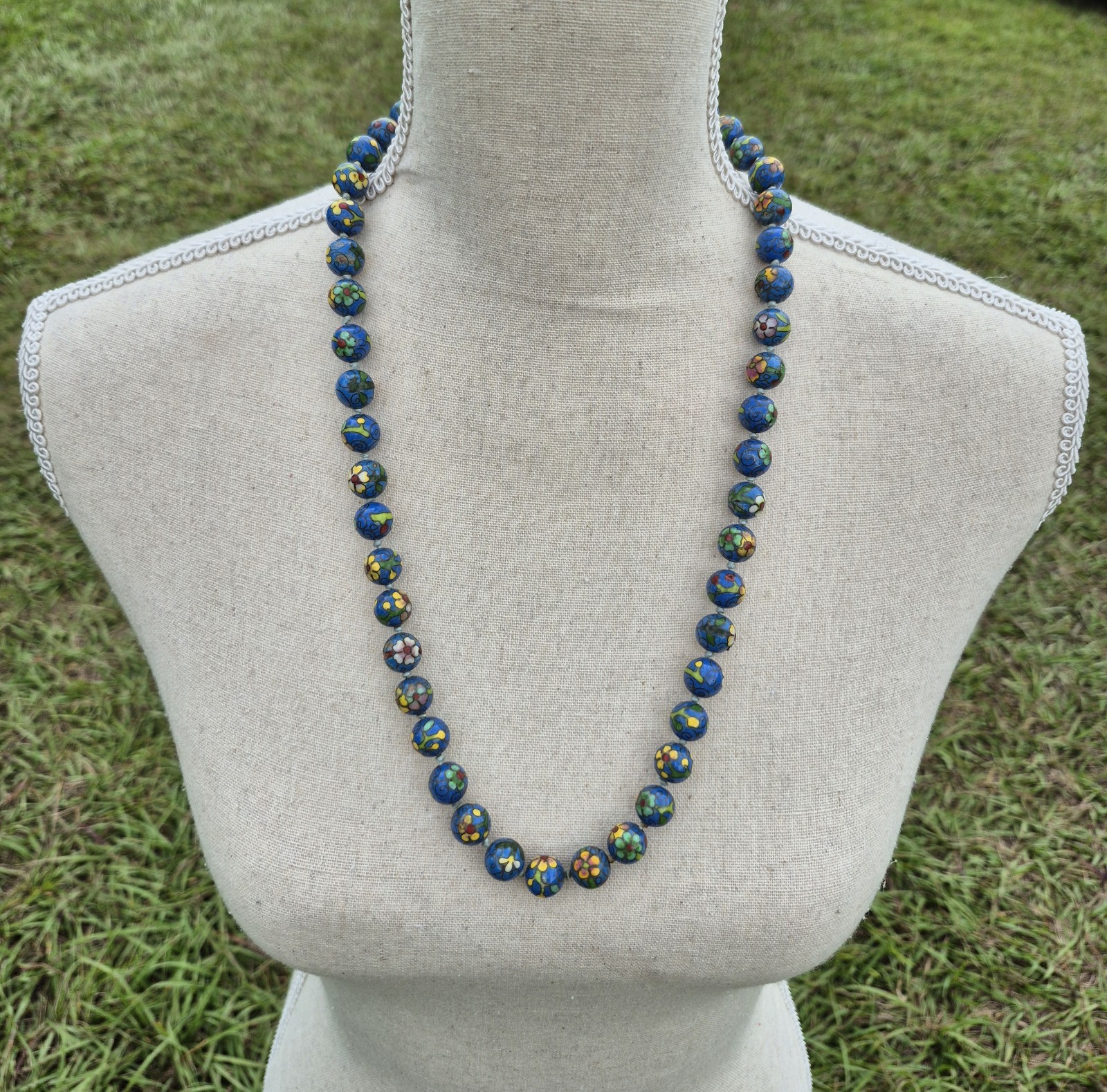 Vintage Blue Floral 26″ Strand Cloisonne Bead Necklace Old Estate Jewelry 12.3mm