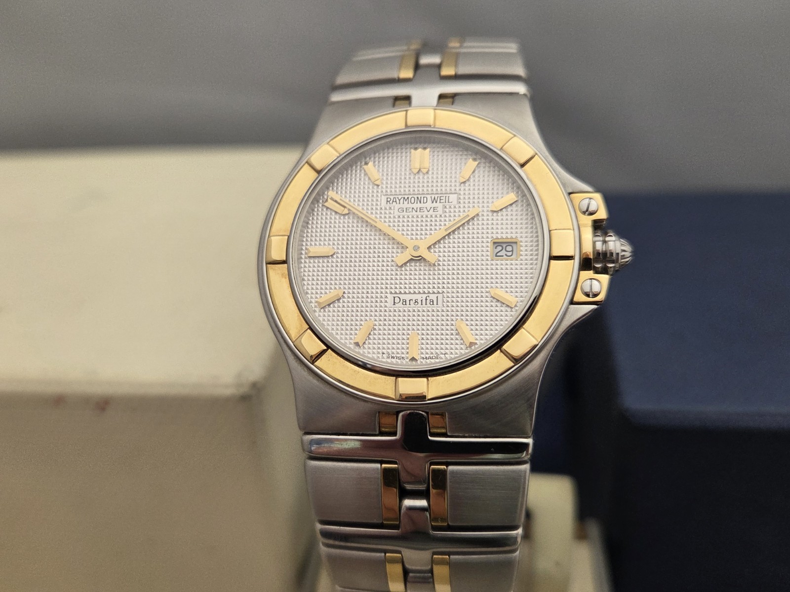Raymond Weil Parsifal. Steel & 18ct Gold. Waffle dial. 9590. Rare gents watch.