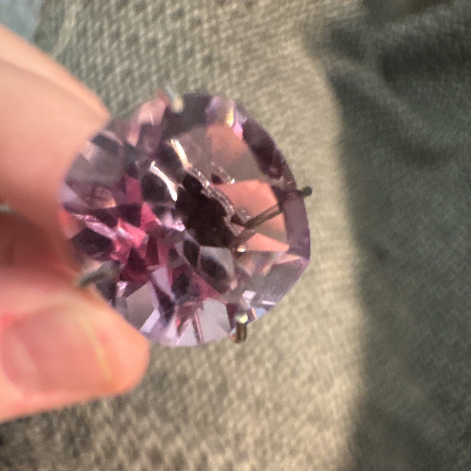 3.23Ct.Real 100%Natural Amethyst Bolivia None Treatment Full Fire&CLEAN!