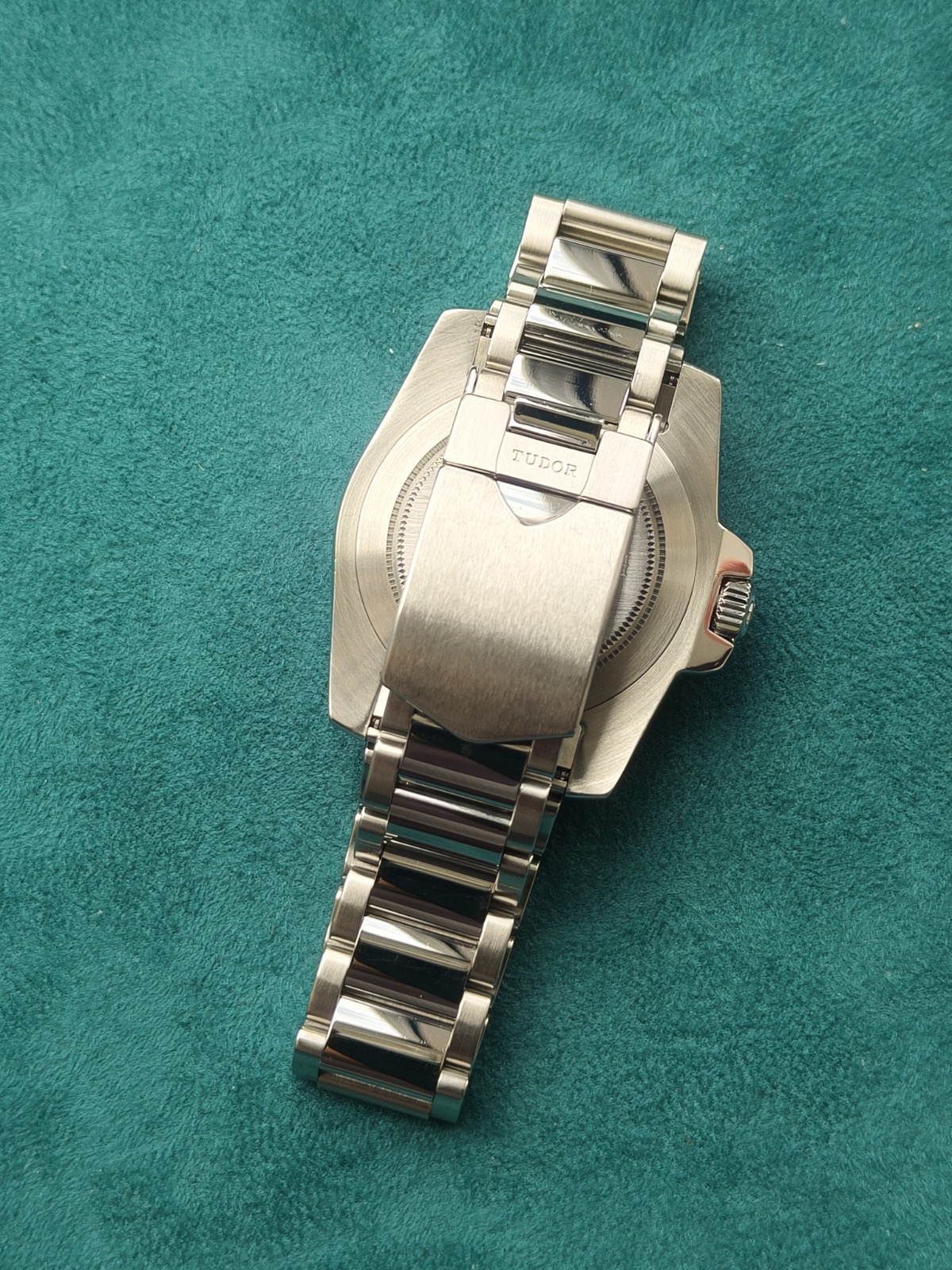 Tudor GranTour Date 41mm Special Dial Ref. 20050N Rare Model Good Condition