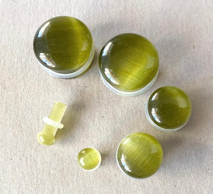 PAIR Peridot Green Cat Eye Stone Plugs Single Flare Tunnels Earlets Gauges