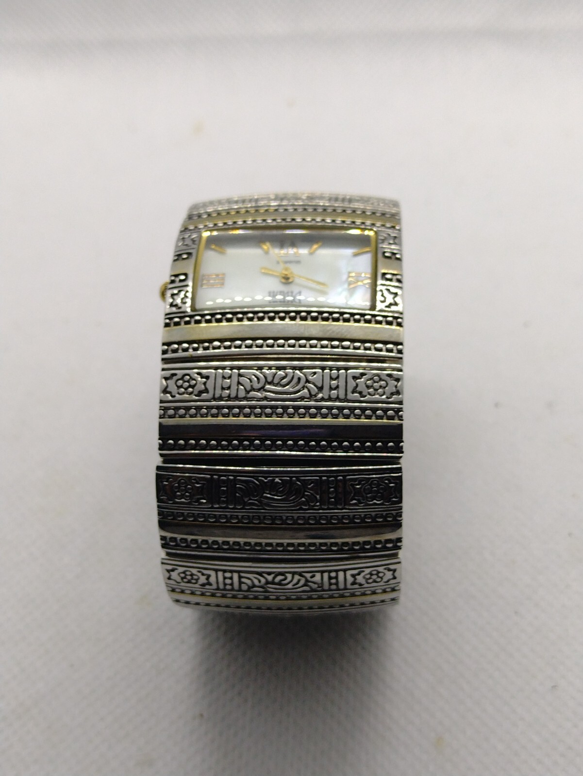 Vivani Gold and Silver tone Bangle watch Silver tone Women’s Girls Female