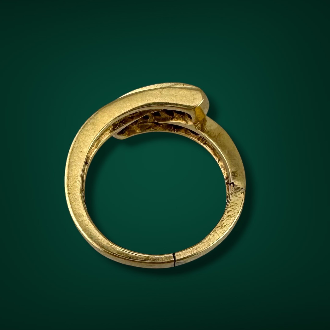 Vintage 90s 14K Yellow Gold 0.50ctw Emerald & 0.64ctw Diamond Bypass Ring 6.96g
