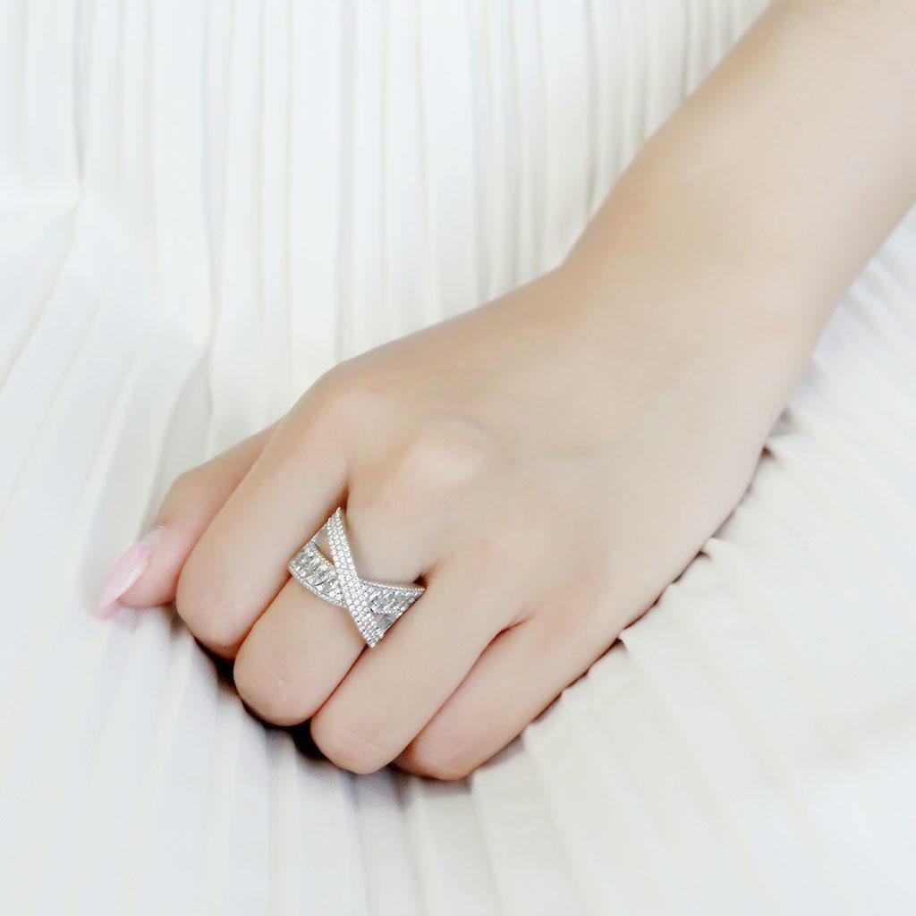 DA361 – High polished (no plating) Stainless Steel Ring with AAA Grade CZ in