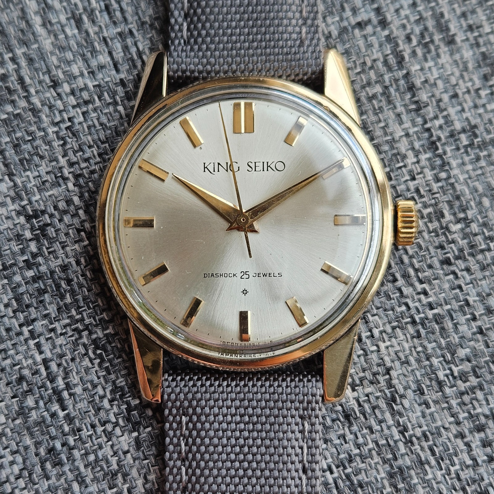 Vintage King Seiko J14102E Hi-Beat 25 Jewels Vintage Men Dress Watch