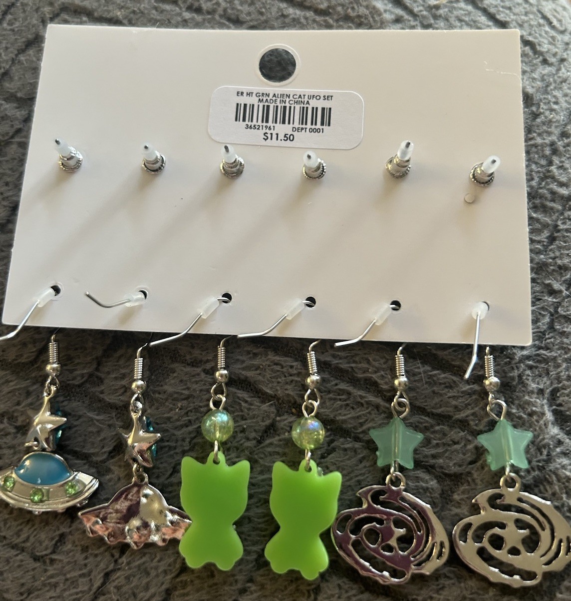 Hot Topic Green Alien Cat UFO Earring Set