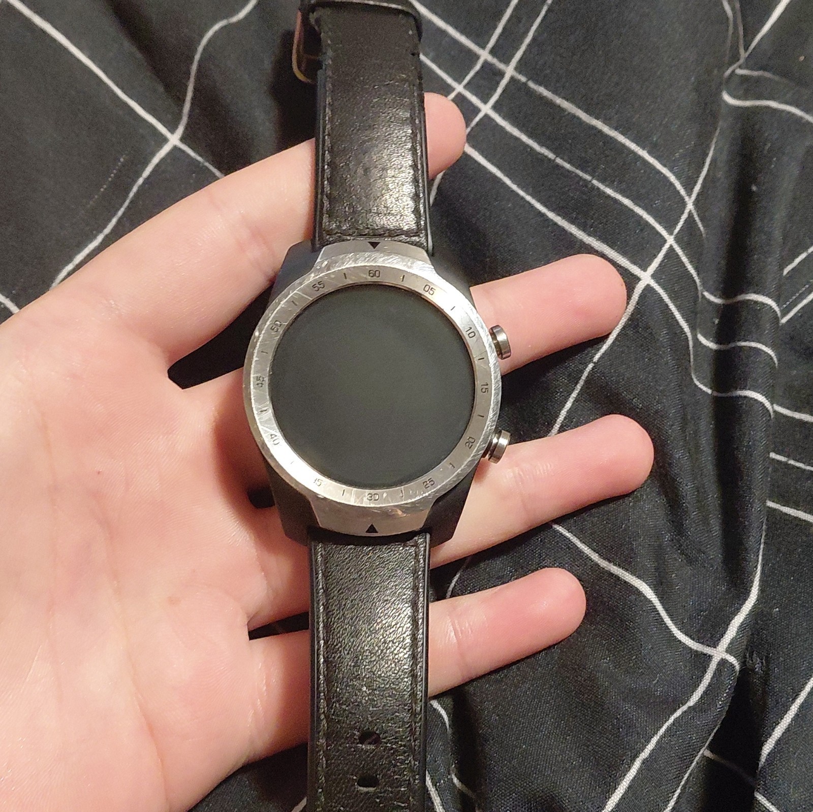 TicWatch Pro 2020 Smartwatch Dual Display, Compatible with Android iOS, Wear OS