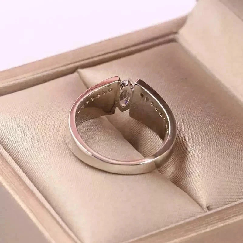 2 Ct Round Cut Simulated Diamond Wide Band Solitaire Engagement Ring 925 Silver
