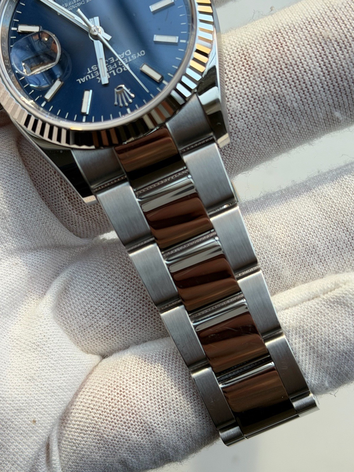 2024 Rolex Datejust 126234 Fluted 18k Gold Bezel Oyster Bracelet W/ Papers