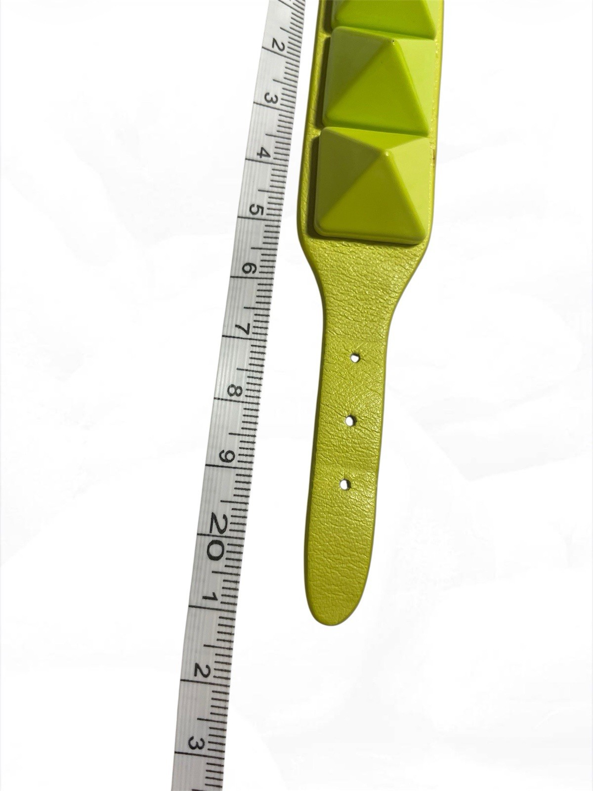 VALENTINO GARAVANI Rockstud Bracelet in Fluorescent Green Leather