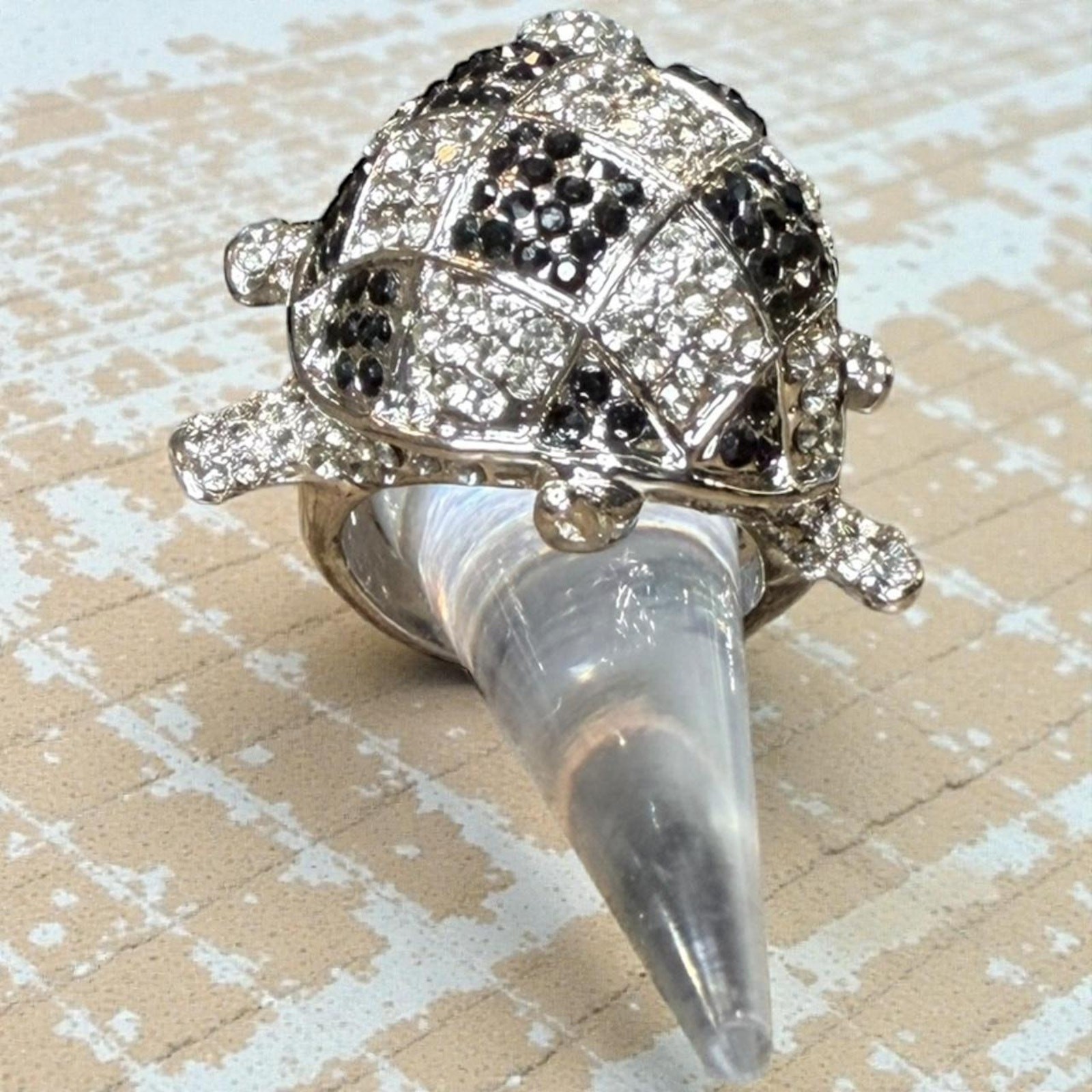 Silver and black crystal turtle Size 8