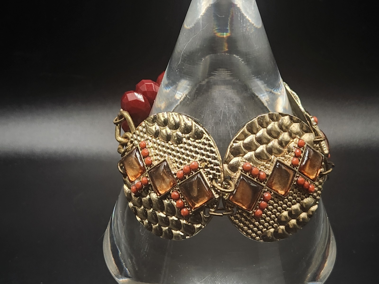 #0099 – Vintage Gold Tone Statement Bracelet Red Beads Amber Lucite Cabochons…