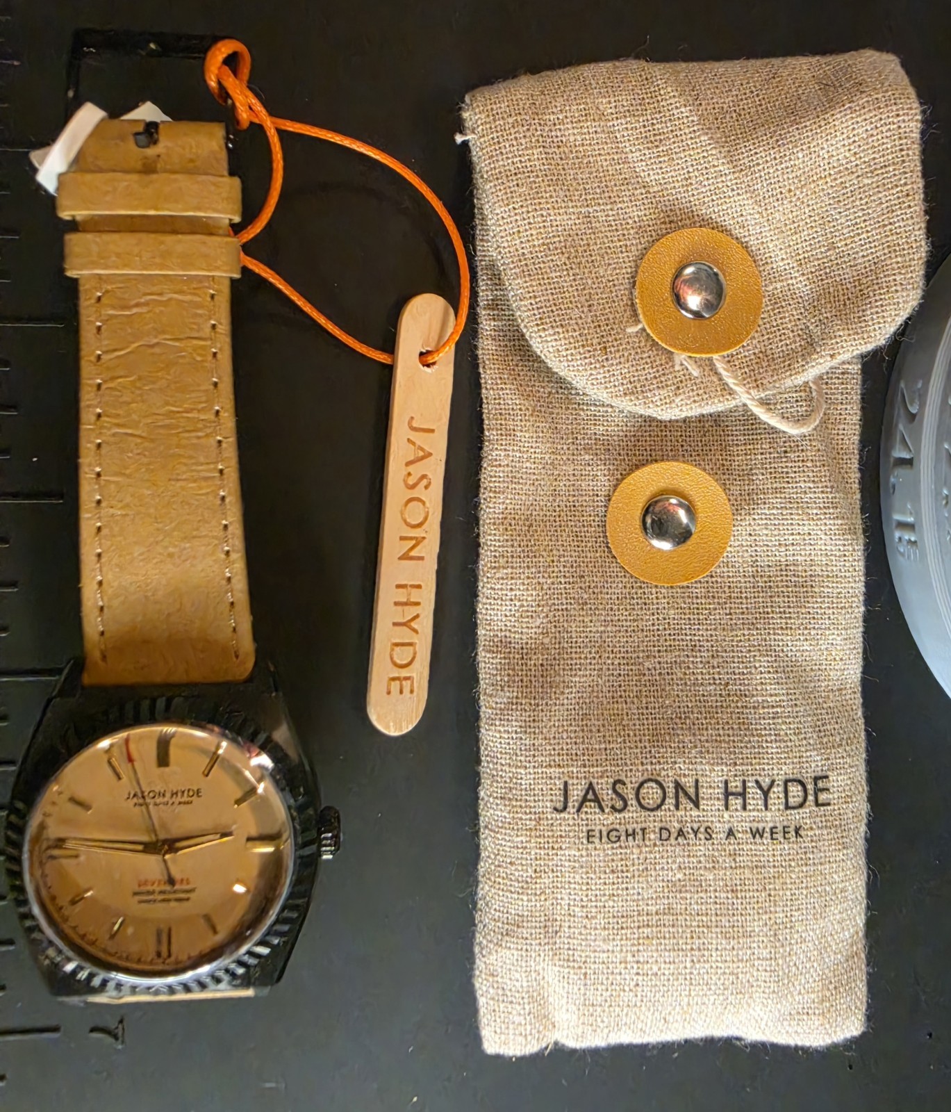 Jason Hyde Amber Quartz Water-Resistant Beige Dial Black Case Strap