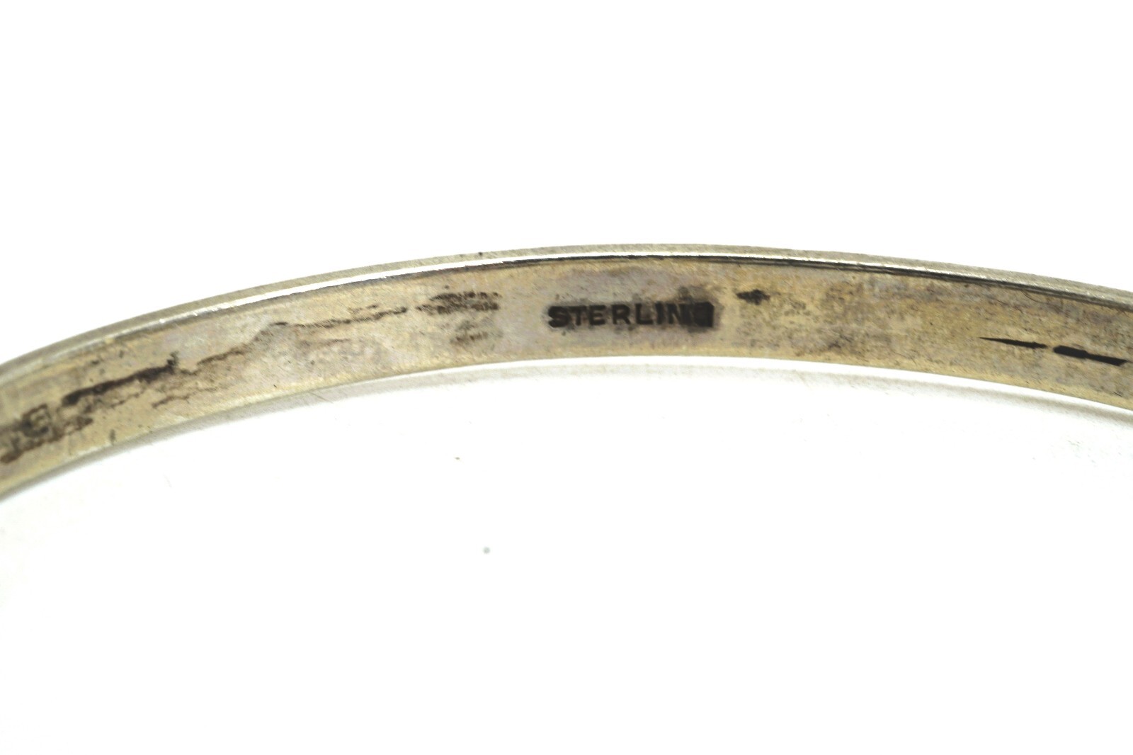 Vintage Sterling Silver Diagonal Shape Pattern Bangle Bracelet