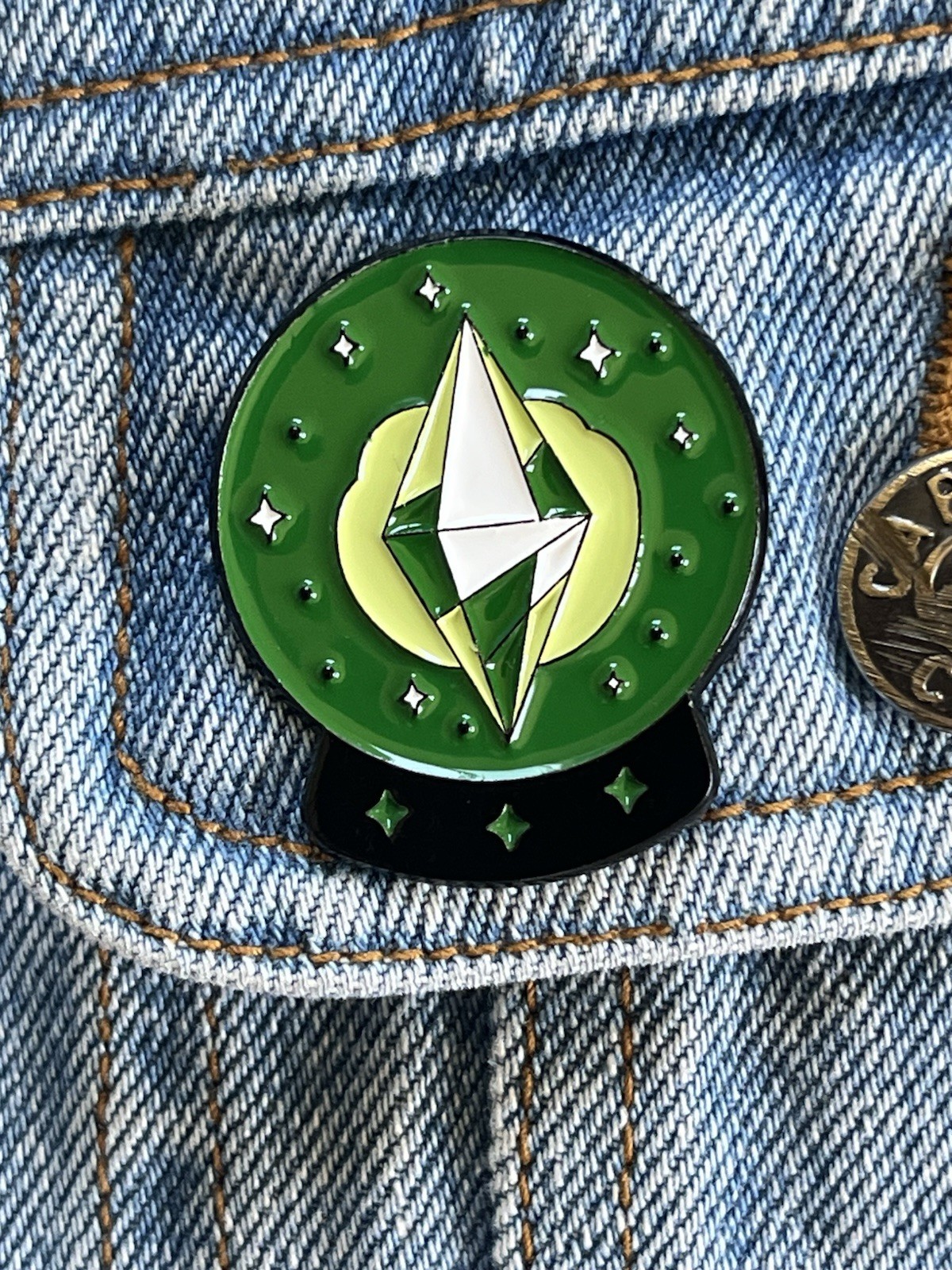 The Sims – Crystal Ball PlumbBomb Icon Simlish Video Games Funny Enamel Pin
