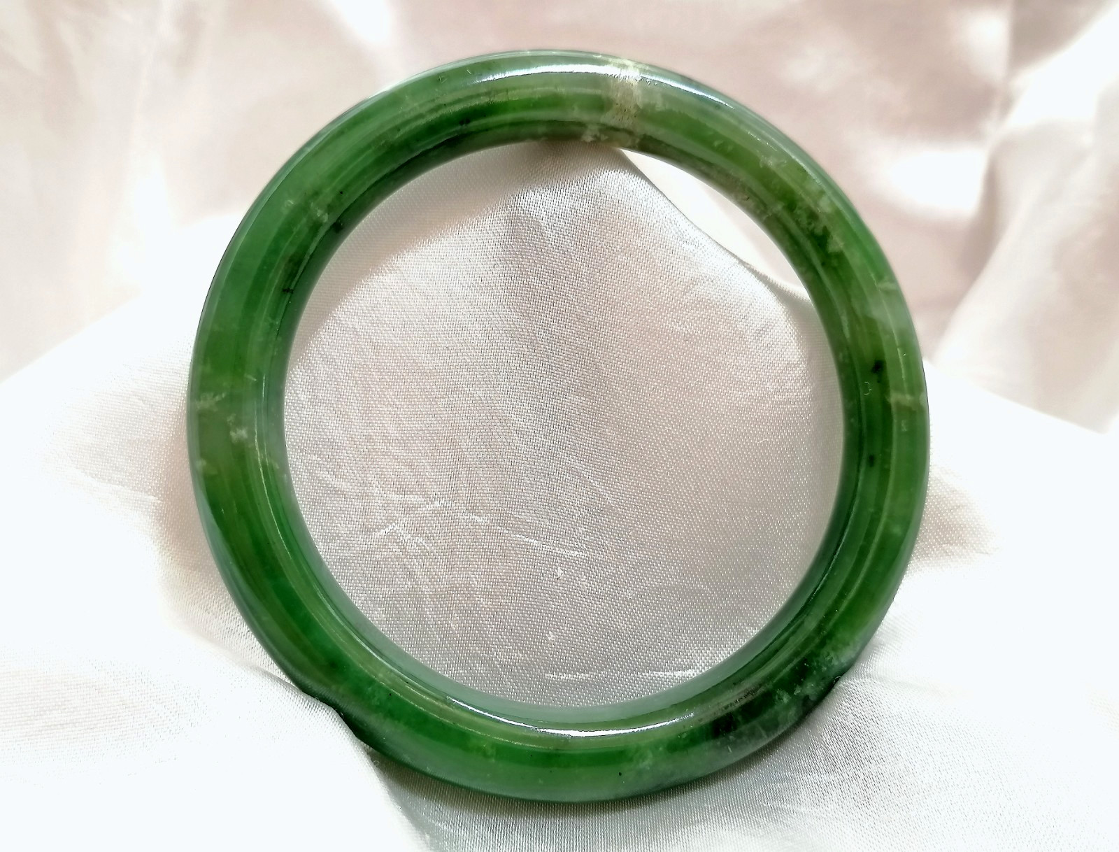 BEAUTIFUL ANTIQUE AUTHENTIC GREEN JADE RING BRACELET, CHINA, 1900.