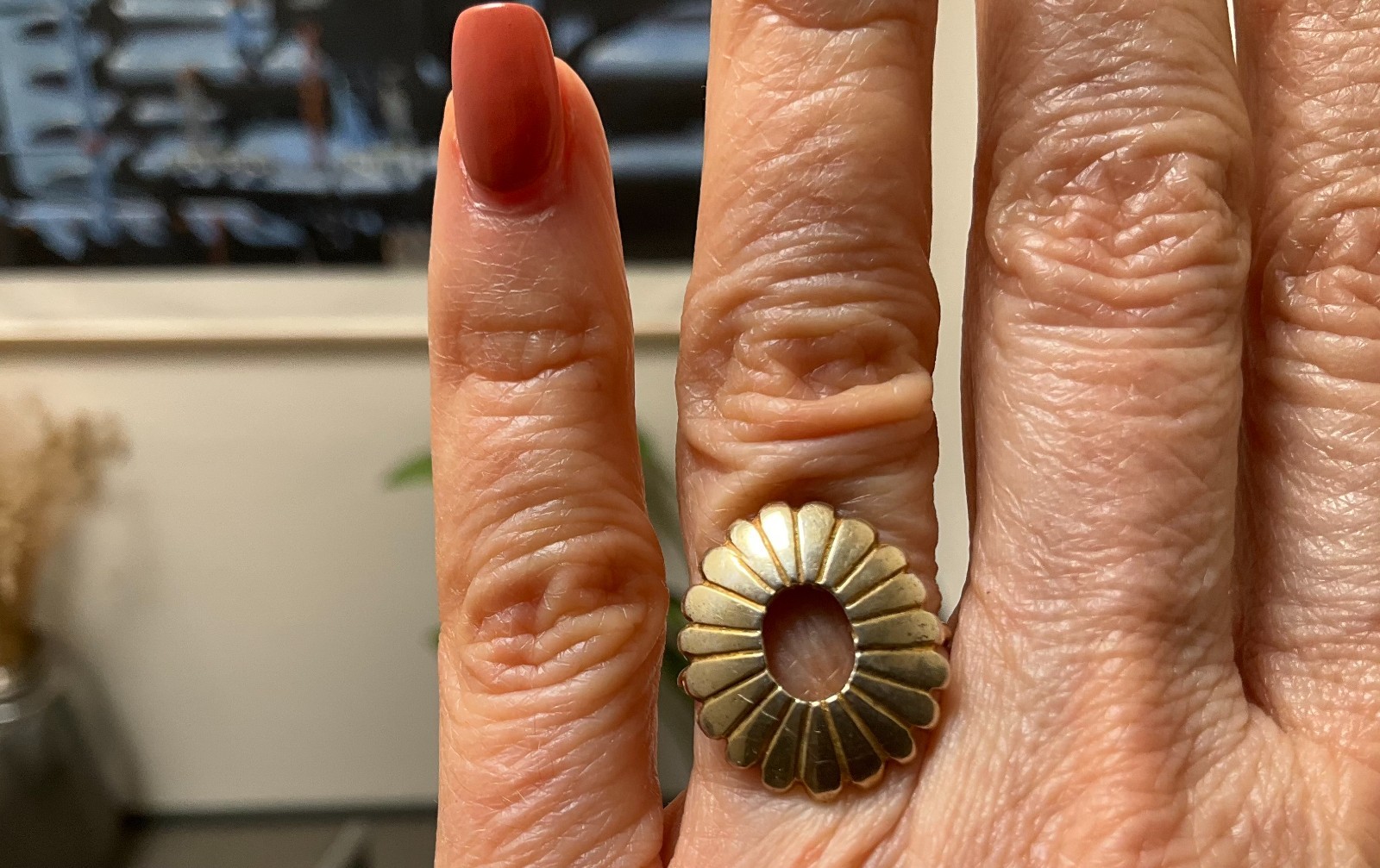 Ayesha Sosa oval petal ring in gold brass size 4.5 Adornment + Theory