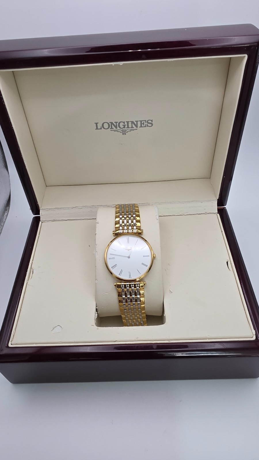 Longines La Grande Classique de Longines Gents Slim Watch in Longines Box.