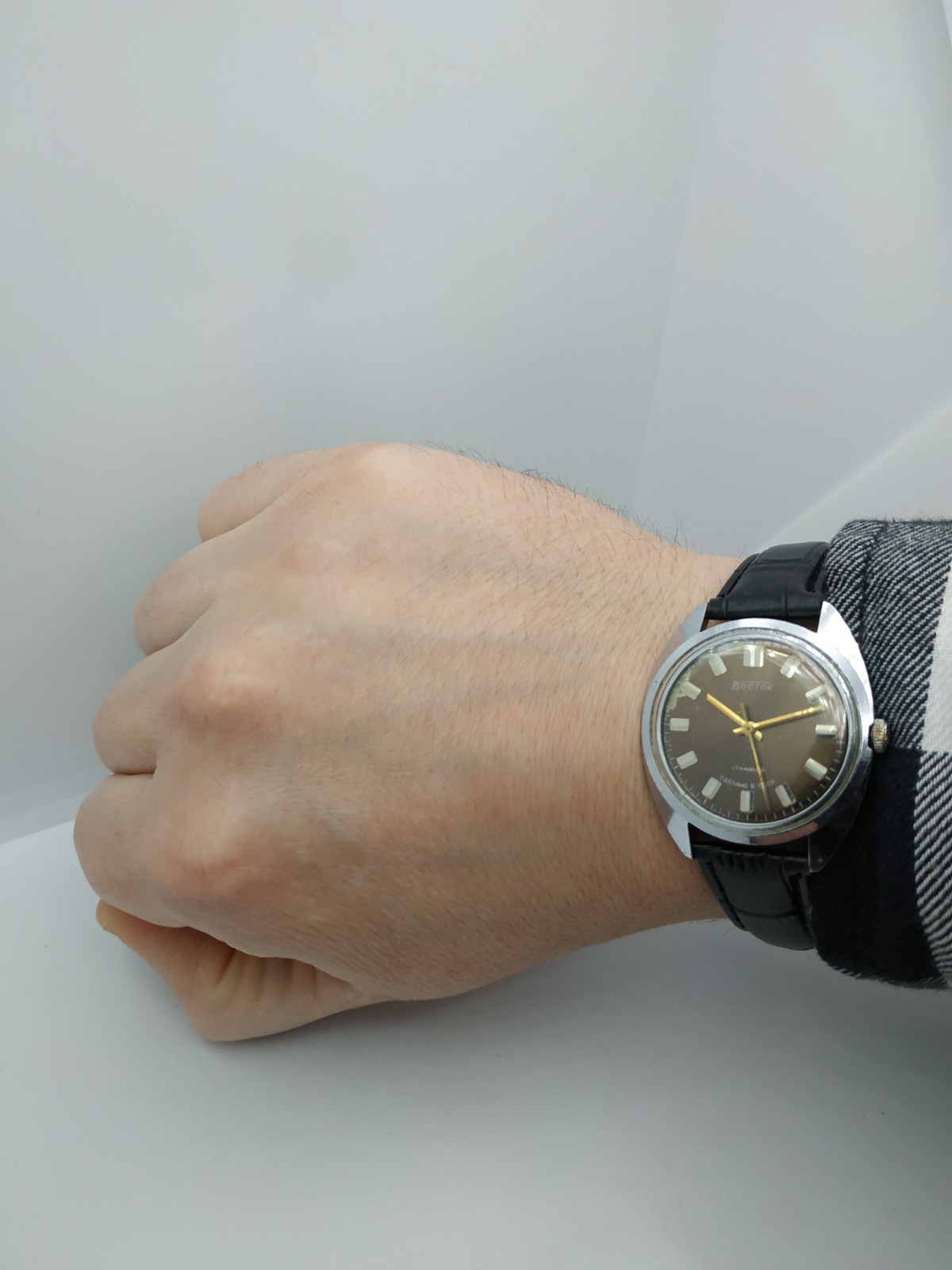 Retro Men’s Dress Watch Wostok Vintage USSR Mechanical Vostok 2409A Soviet ⭐