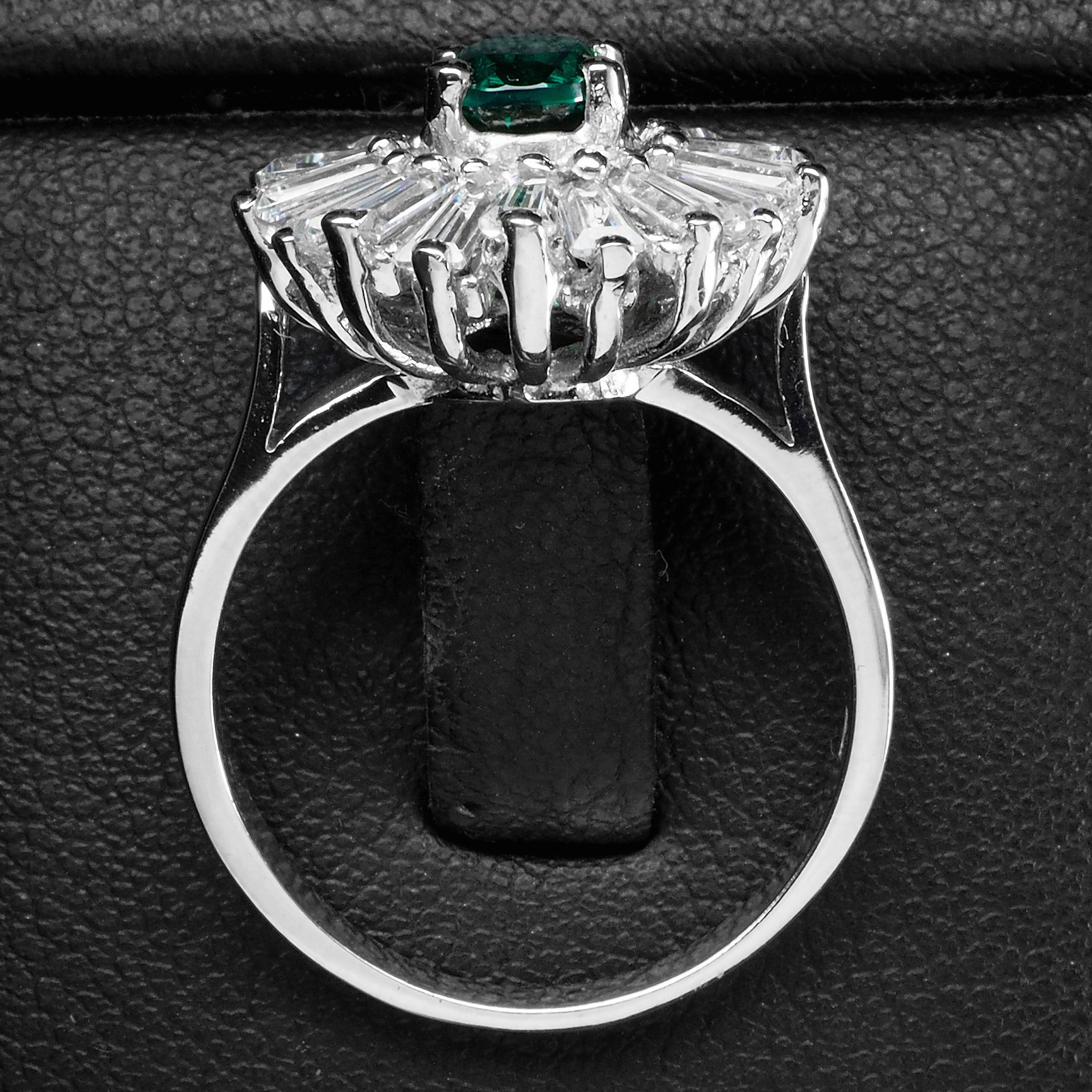 Radiant Vivid Green Emerald 0.80Ct 925 Sterling Silver White Gold Floral Rings