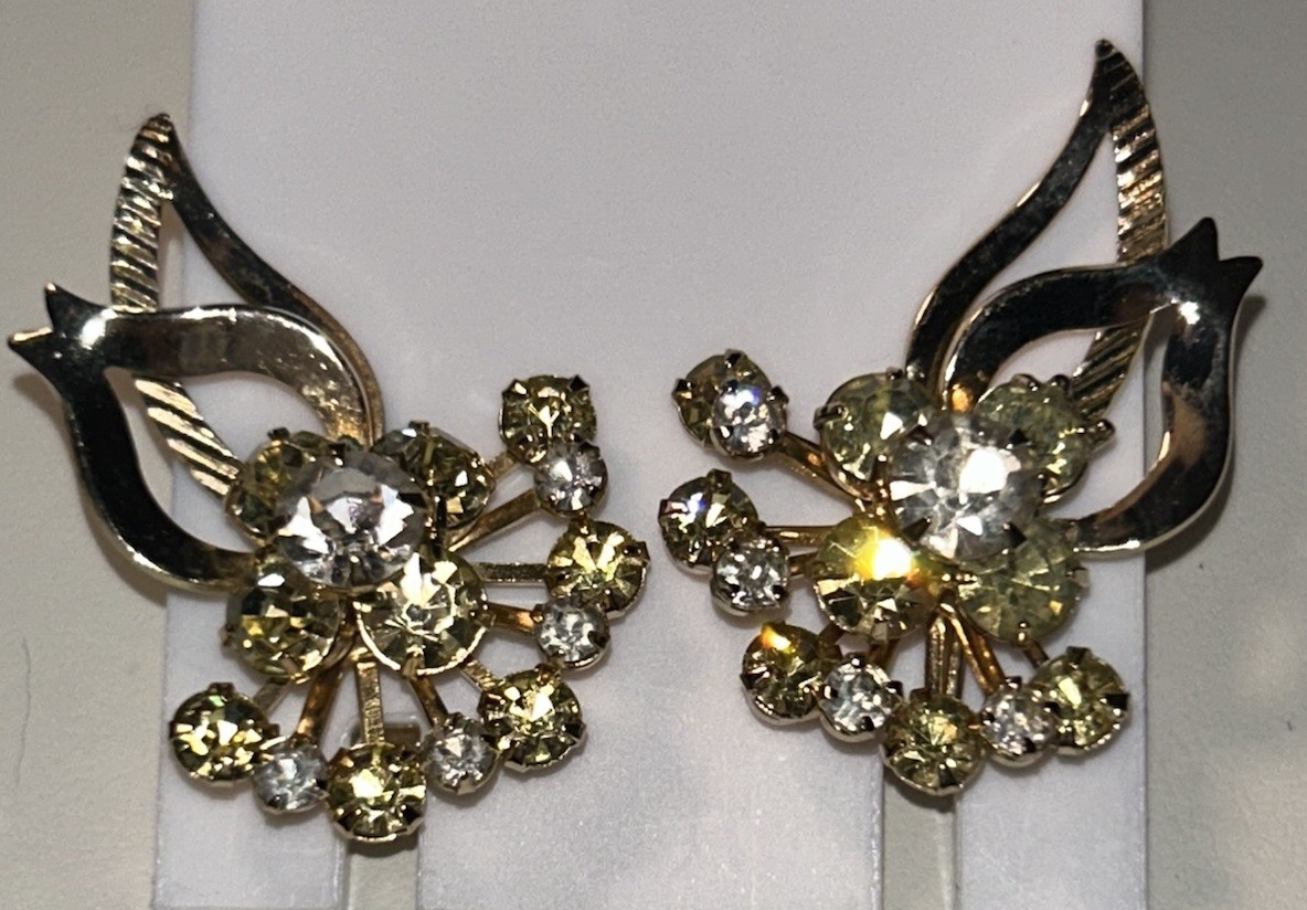 Vintage Sarah Coventry Rhinestone Clip Earrings Gold Tone Jonquil Floral 1960s