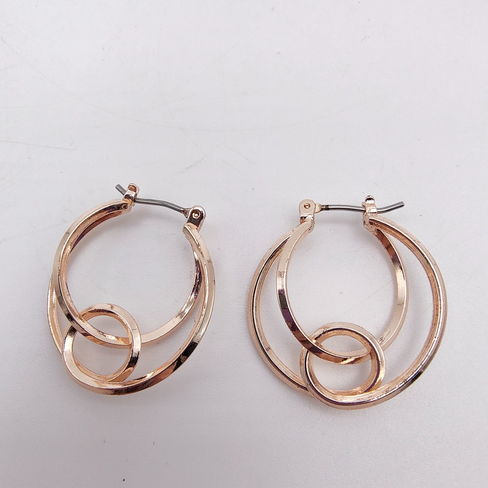 Interlocking Circle Hoop Earrings Rose Gold Tone Chic Minimalist Sculptural