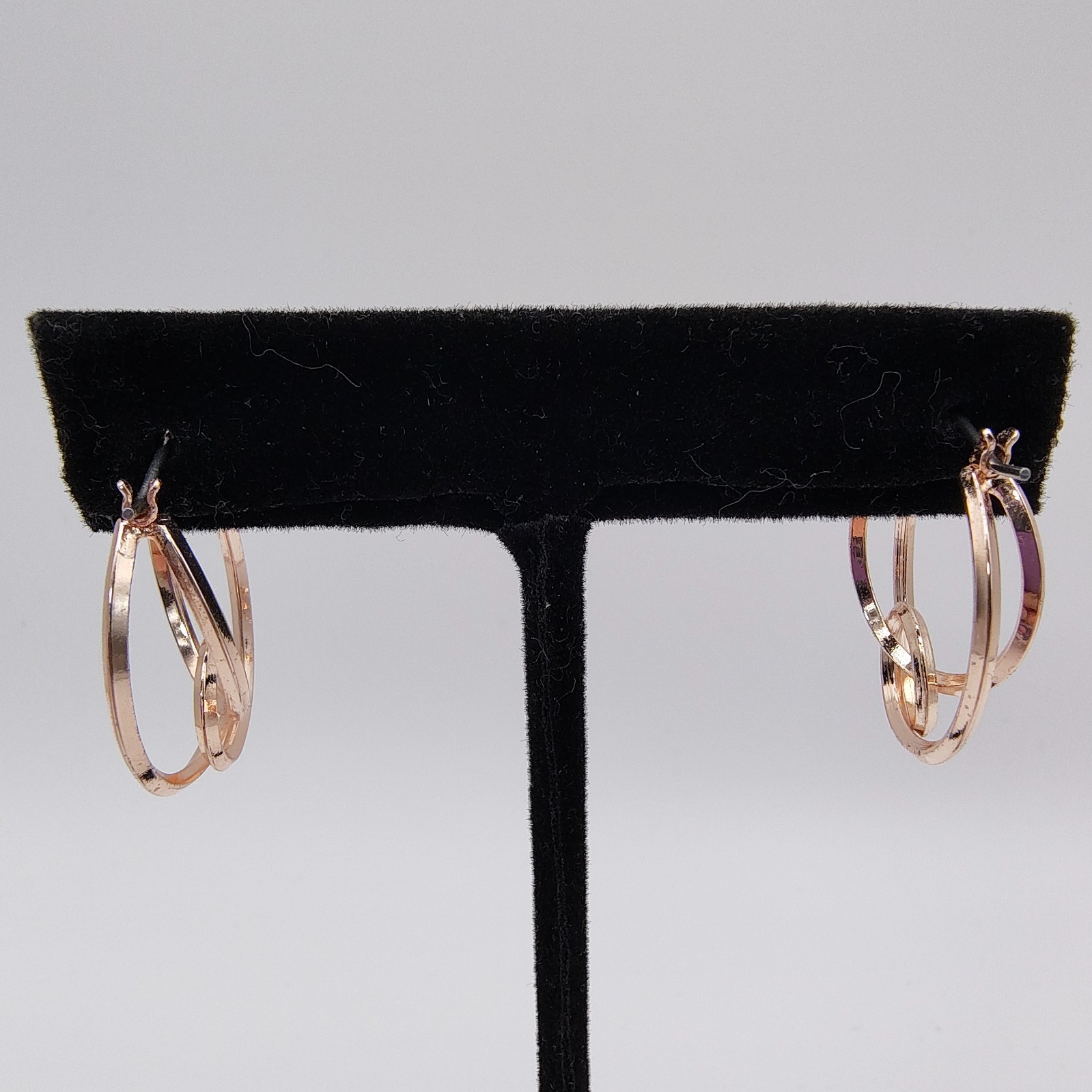 Interlocking Circle Hoop Earrings Rose Gold Tone Chic Minimalist Sculptural