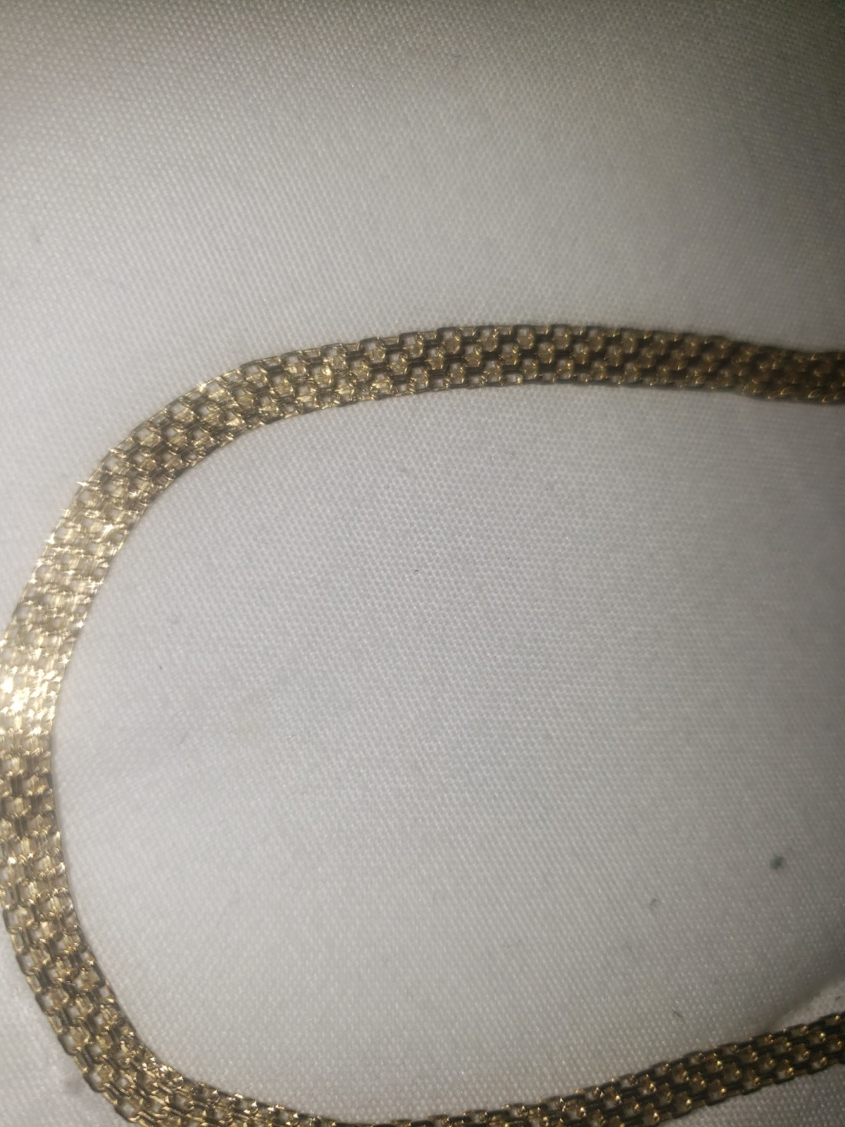 Beautiful 14k Gold Chain Necklace with Lobster Clasp Closure 18 in 2.93 g