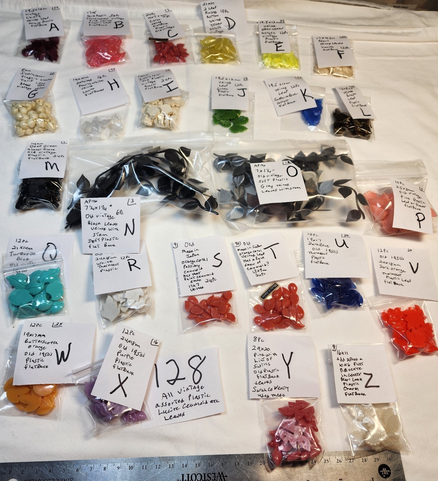 Vtg Leaves Thermoset Plastic Celluloid Flat Back Jewelry Repair Craft Lot 128